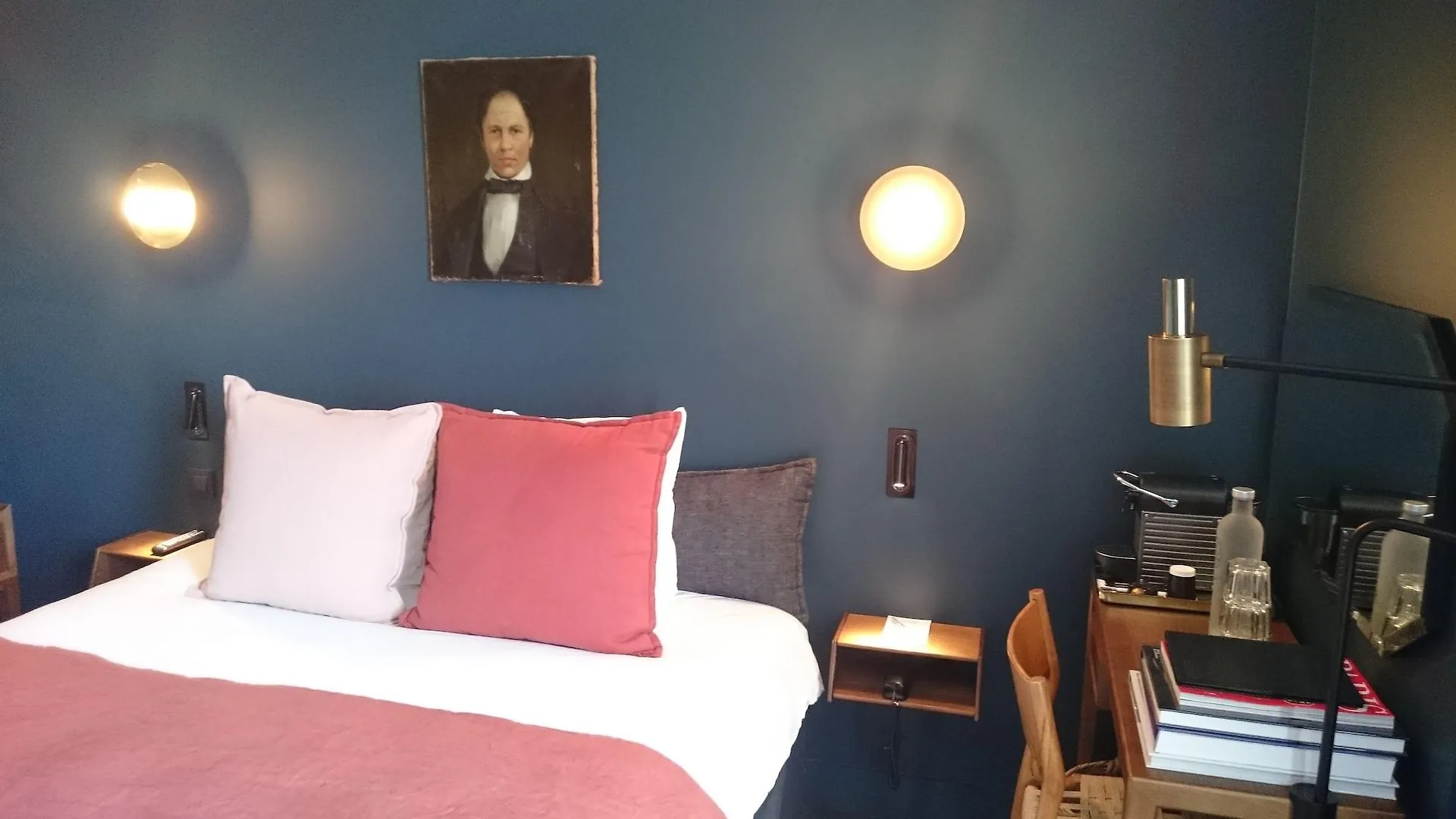 Coq Hotel